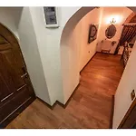 Kervansaray Antique Otel Çeşme