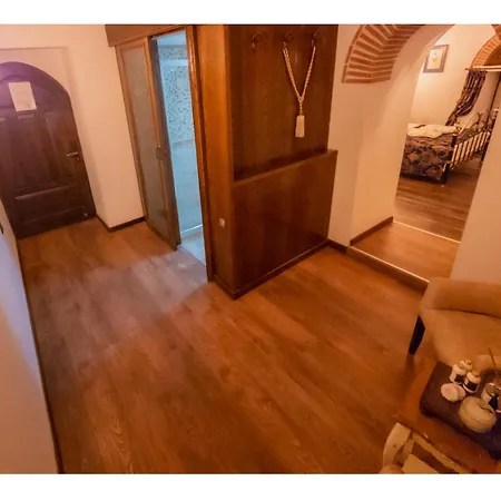 Kervansaray Antique Çeşme