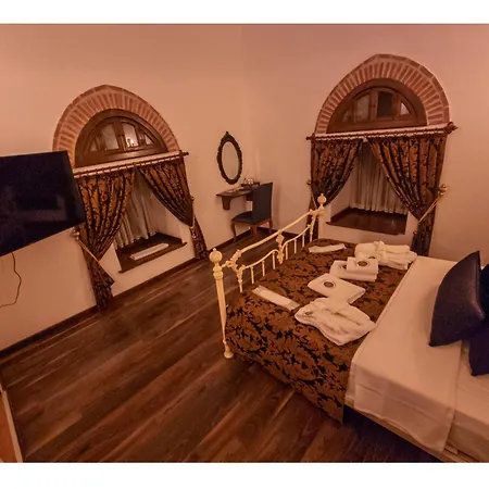 Kervansaray Antique Отель Кешме